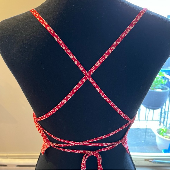 Top - Picture 2 of 5